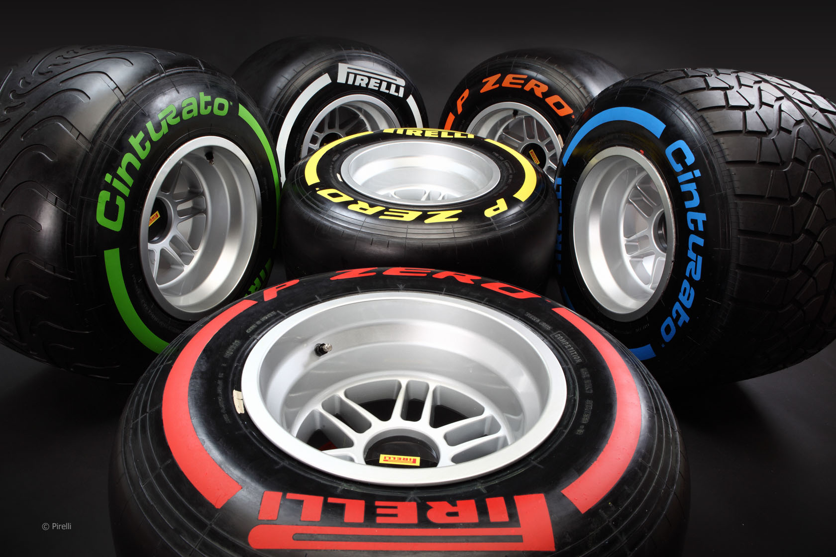 Pirelli_Formula-1_2013_4.jpg