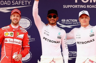 Hamilton örül, hogy a Ferrarikkal harcolhat