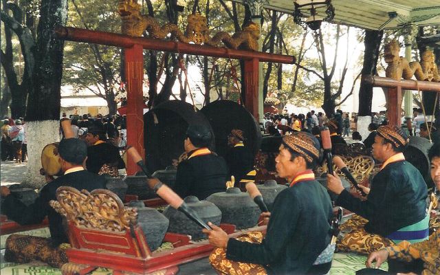 Kraton, Yogyakarta, Indonézia 2004.jpg