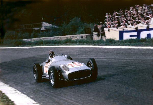 fangio_mercedes_spa55.jpg