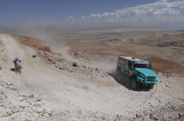 iveco2dakar13.jpg