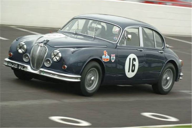 jaguar_mk2.jpg