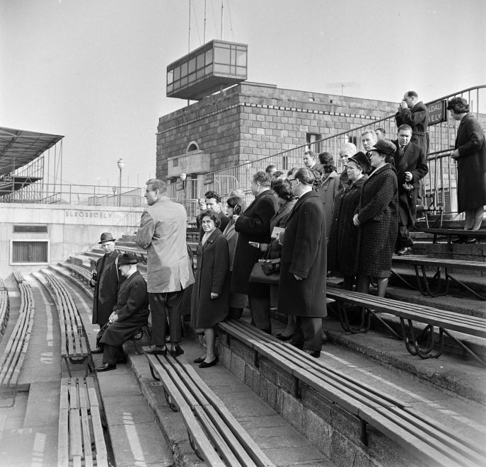 nepstadion-1965-fortepan_hu-177576-adomanyozobojarsandor.jpg