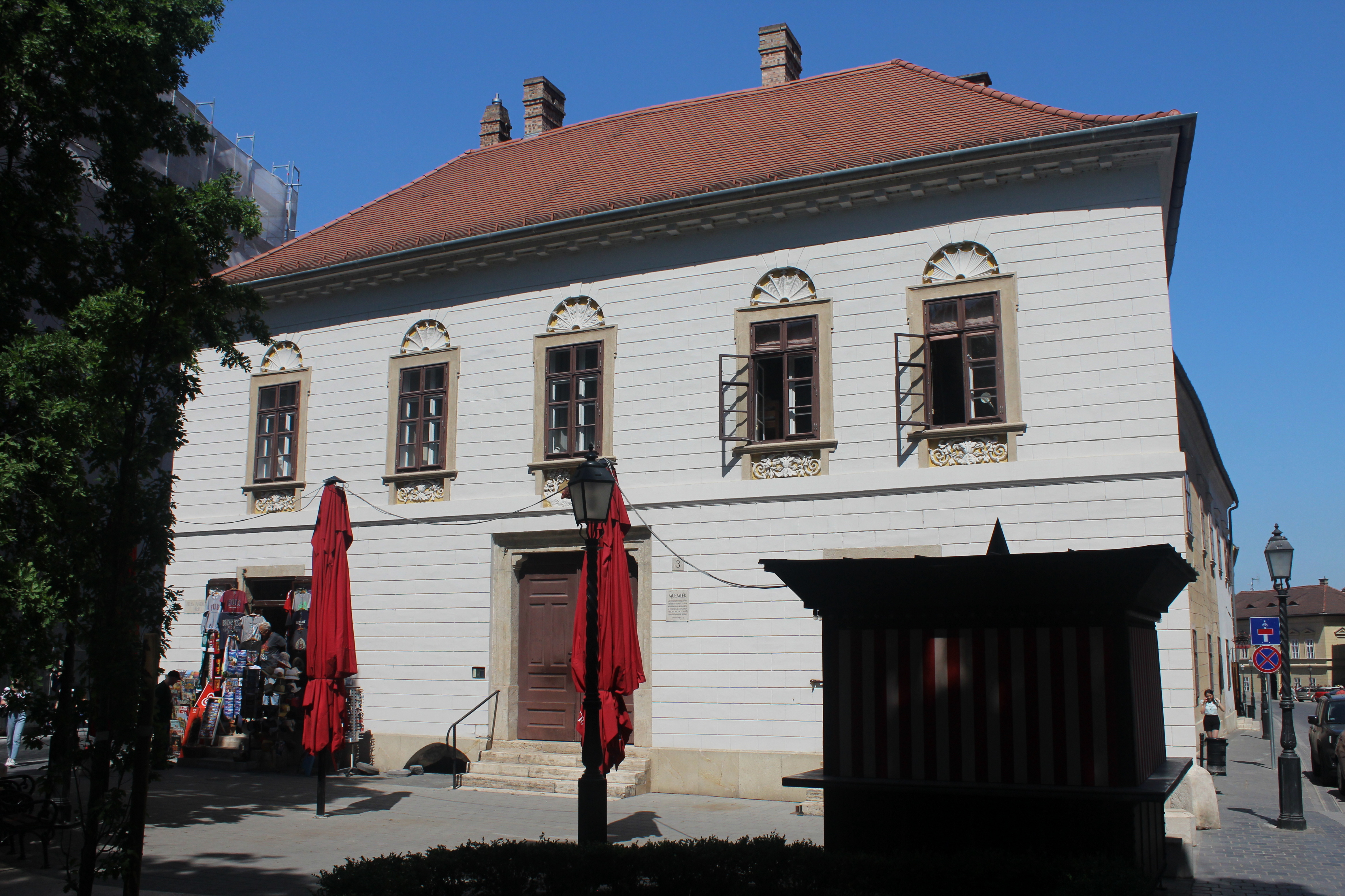 vorossunhaz-20220514-01.jpg