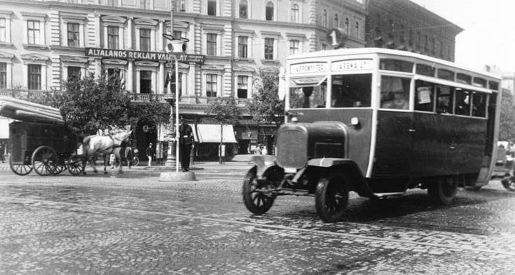 fovarosi.blog.hu: Busz1-1925-Oktogon