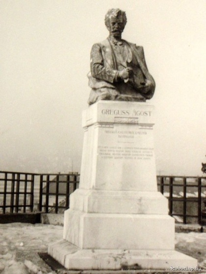 fovarosi.blog.hu: GregussAgostSzobra-1913-Szoborlap.hu