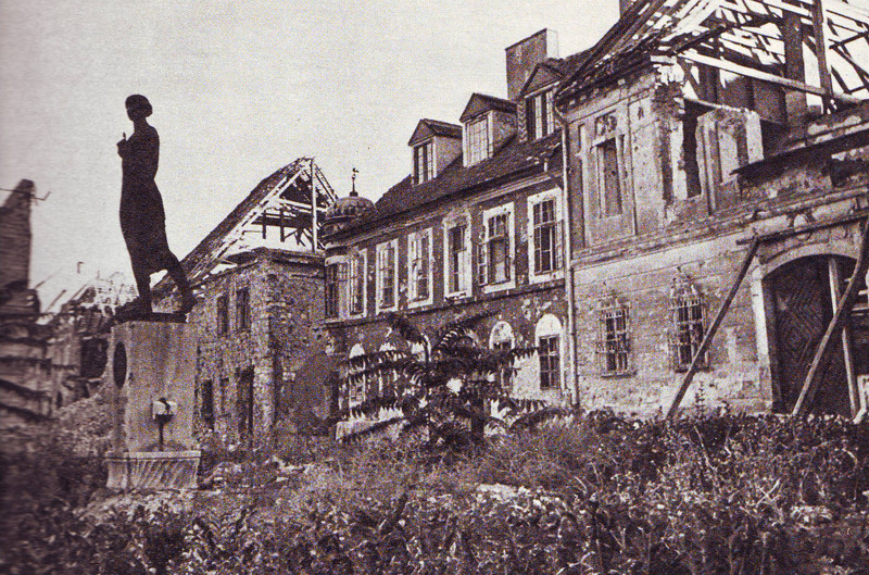 fovarosi.blog.hu: HAPIMAG-1945-BudapestUjsag1975