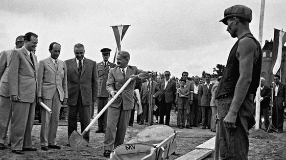 fovarosi.blog.hu: Nepstadion-19480712-EpitkezesKezdete-mnsk.hu