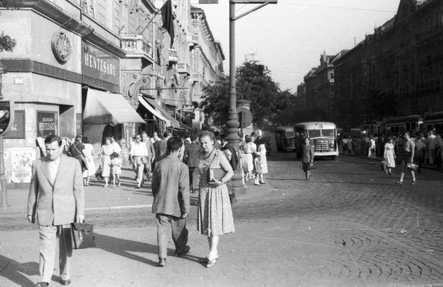 fovarosi.blog.hu: JaszaiMariTer-1950esEvek-fortepan.hu-44054 - indafoto.hu