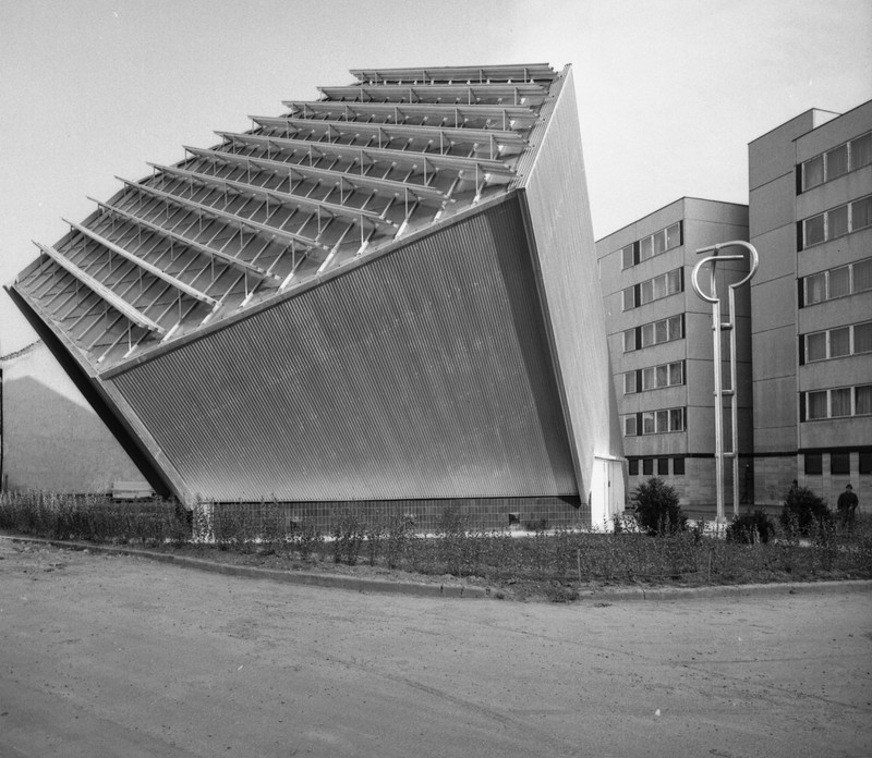 fovarosi.blog.hu: IldikoTeriTemplom-1980asEvek-fortepan.hu-60500 - indafoto.hu