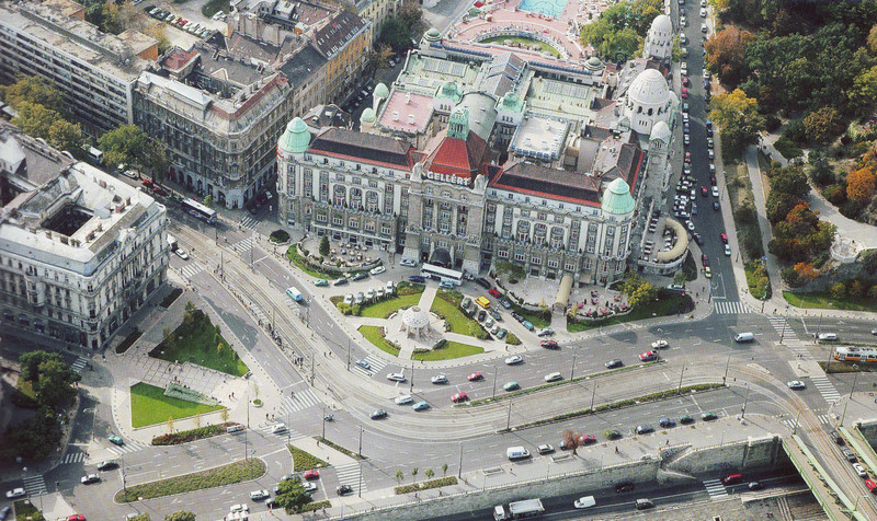 fovarosi.blog.hu: Metro4-2003Korul-GellertTer - indafoto.hu