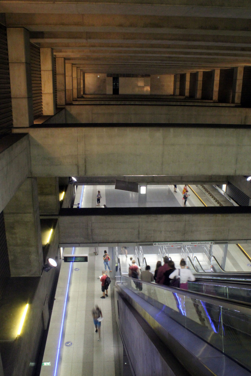 fovarosi.blog.hu: Metro4-IIJanosPalPapaTer-20150605-13 - indafoto.hu
