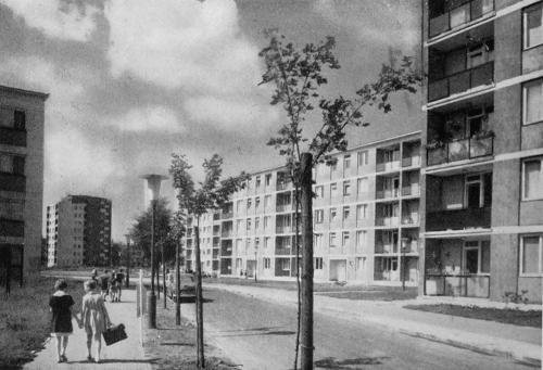 fovarosi.blog.hu: JozsefAttilaLtp-1965-IfjumunkasUtca-Egykor.hu - indafoto.hu