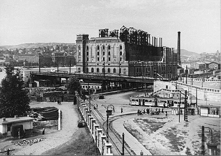 fovarosi.blog.hu: Elevator-Kozraktarak-1945Utan - indafoto.hu