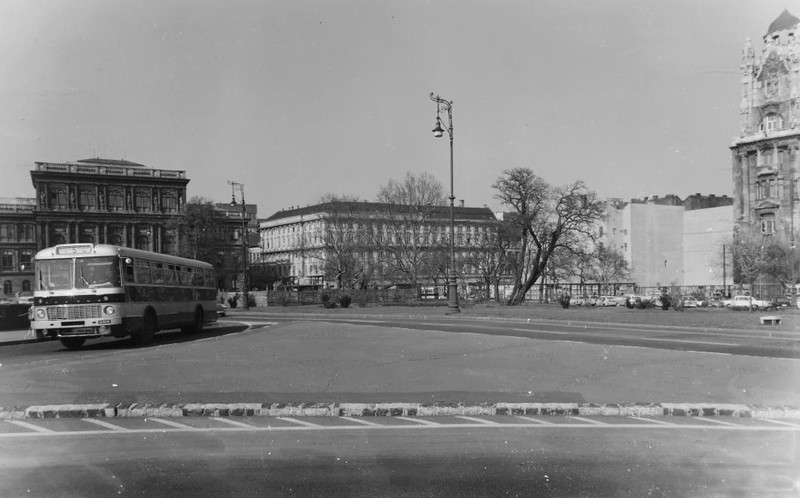 Roosevelt7-8Irodahaz-1969Korul-fortepan.hu-121111
