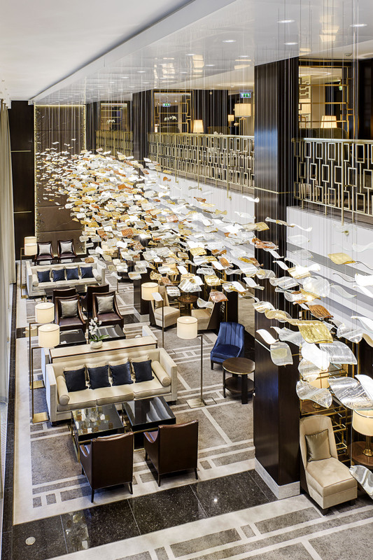 Hilton-BudaiVar-2017-Lobby Lounge-Uj-02