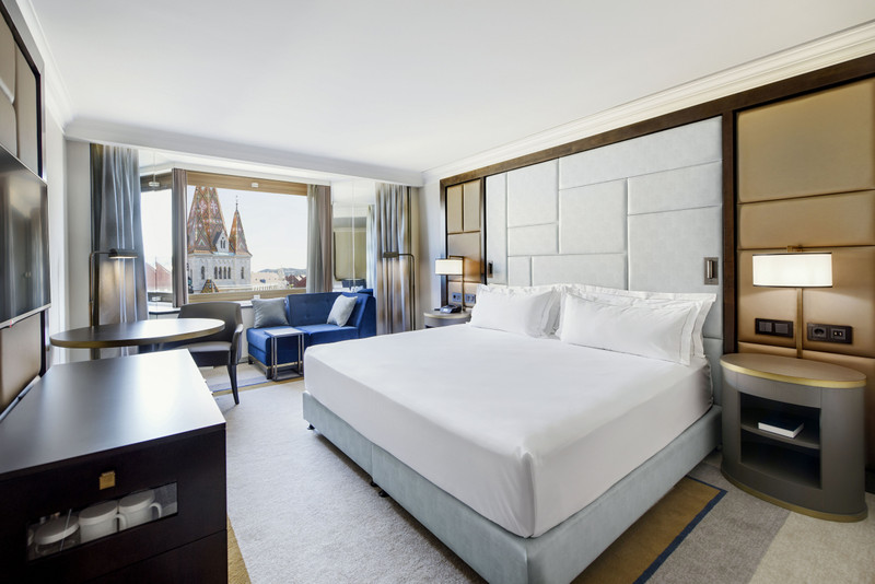 Hilton-BudaiVar-2017-StandardSzoba-UjNeveSuperiorSzoba