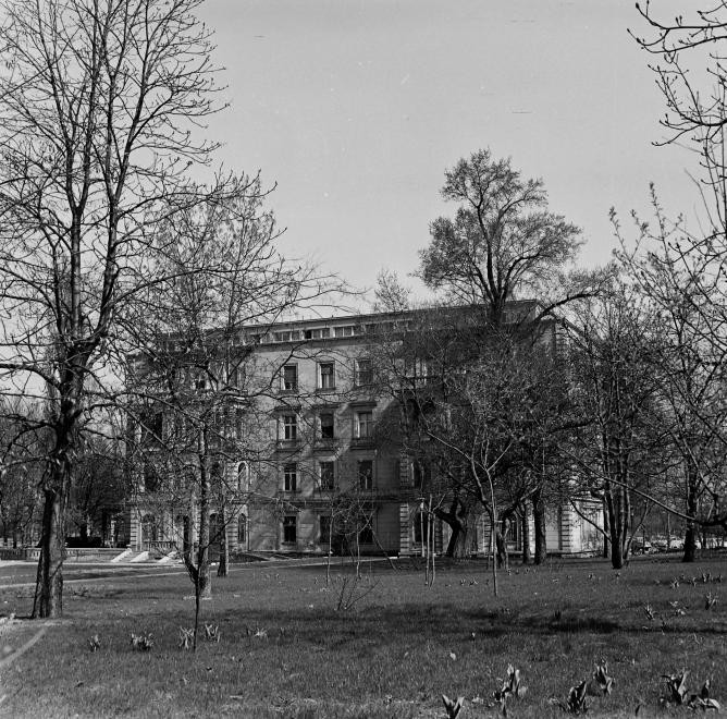 fovarosi.blog.hu: MargitszigetiNagyszallo-1965Korul-fortepan.hu-120756 - indafoto.hu
