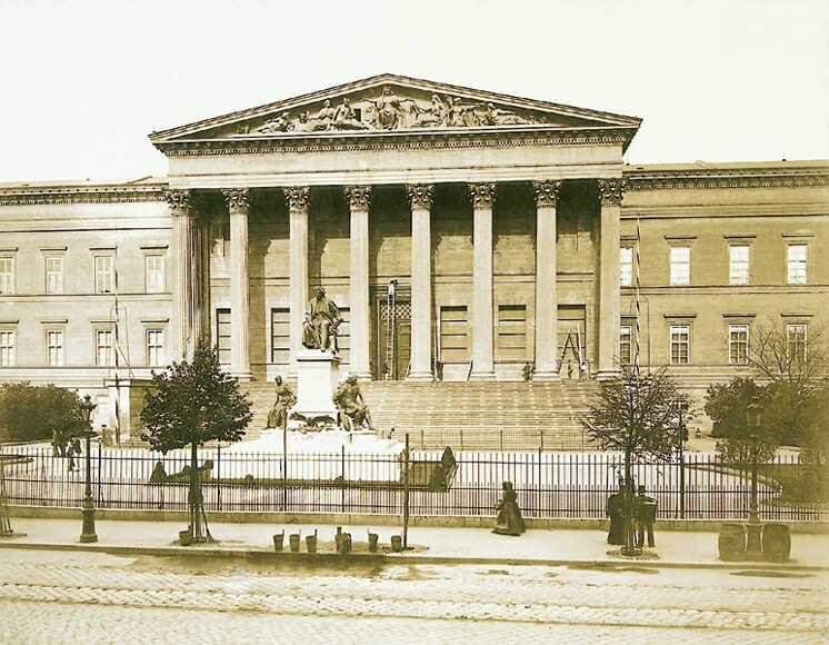 fovarosi.blog.hu: NemzetiMuzeum-Regi01 - indafoto.hu