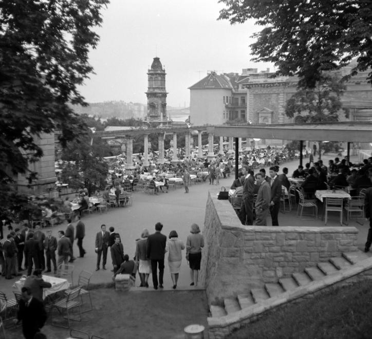 Varbazar-1963Korul-fortepan.hu-137170