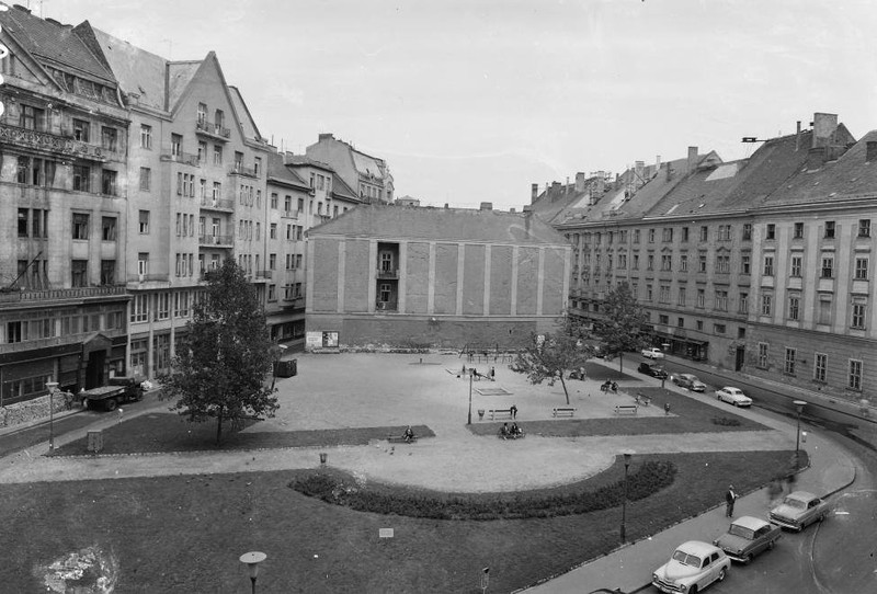 fovarosi.blog.hu: SzervitaTer-1963-fortepan.hu-91847 - indafoto.hu