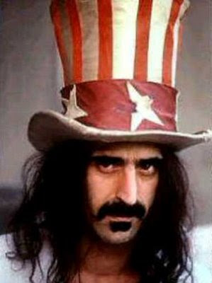 Frank_Zappa_hatFLAG.jpg