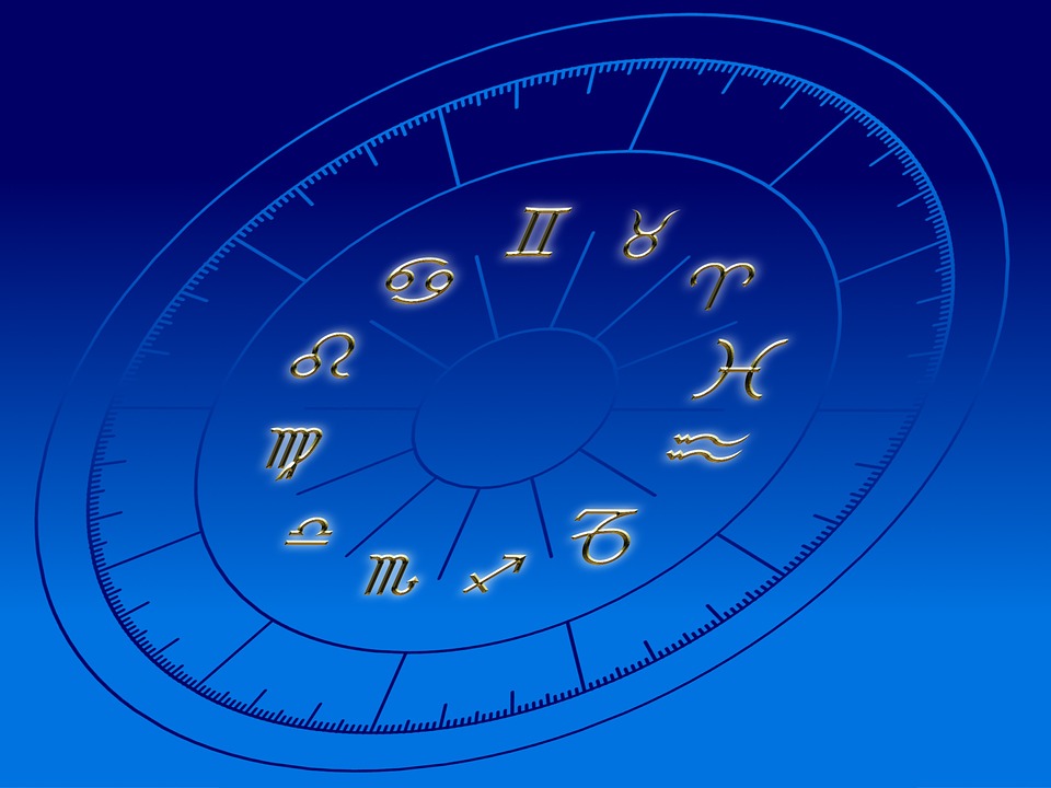 horoscope-96309_960_720_1.jpg