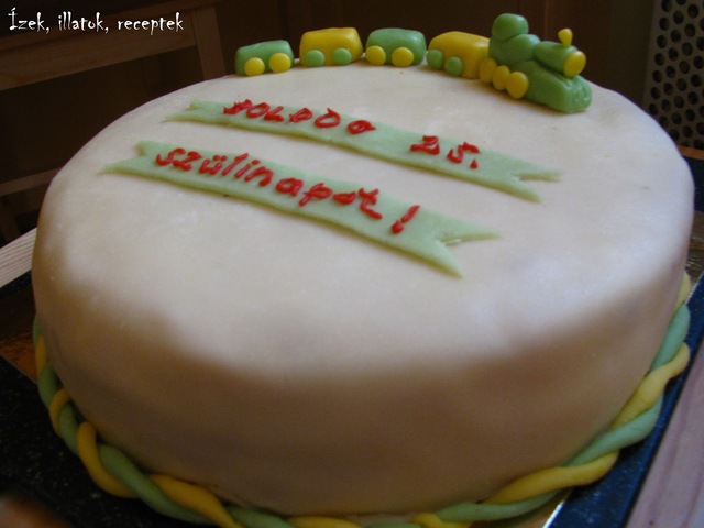 Vonatos marcipán torta