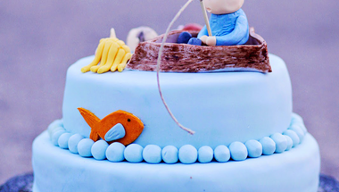 Burkolt születésnapi torták és egy kakukktojás 
