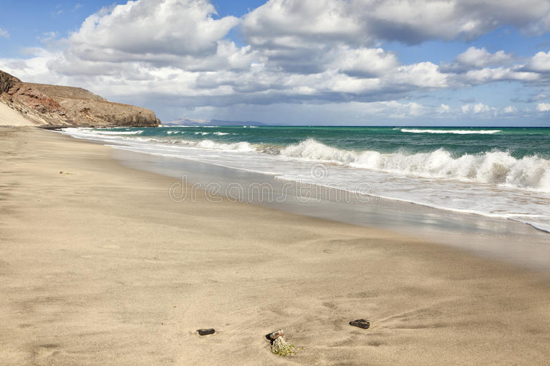 esquinzo-beach-fuerteventura-28296474.jpg