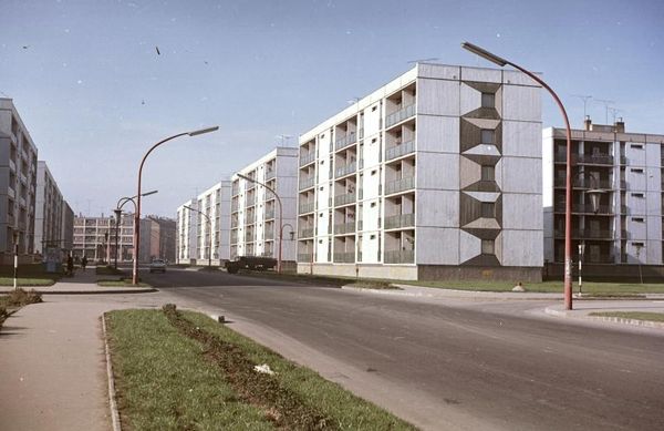 1969 Pécs Uránváros Építők útja 31037.jpg