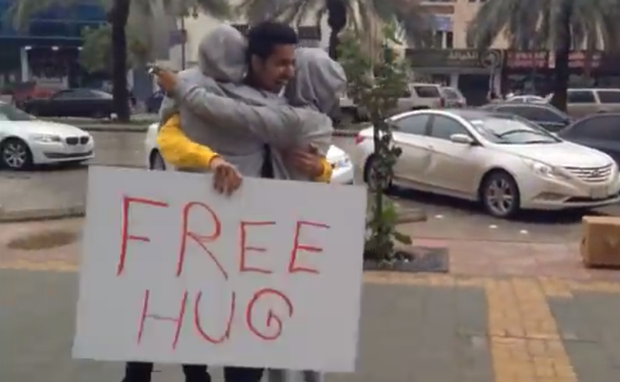 free-hug-2.png