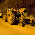 Parkolás traktorral