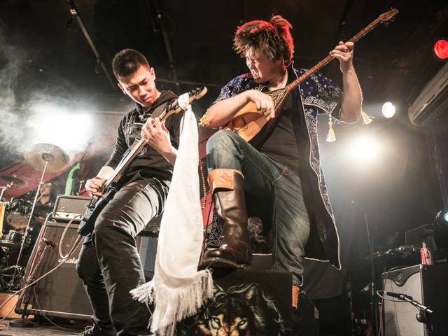 Headbangelj mongol folk-metalra!