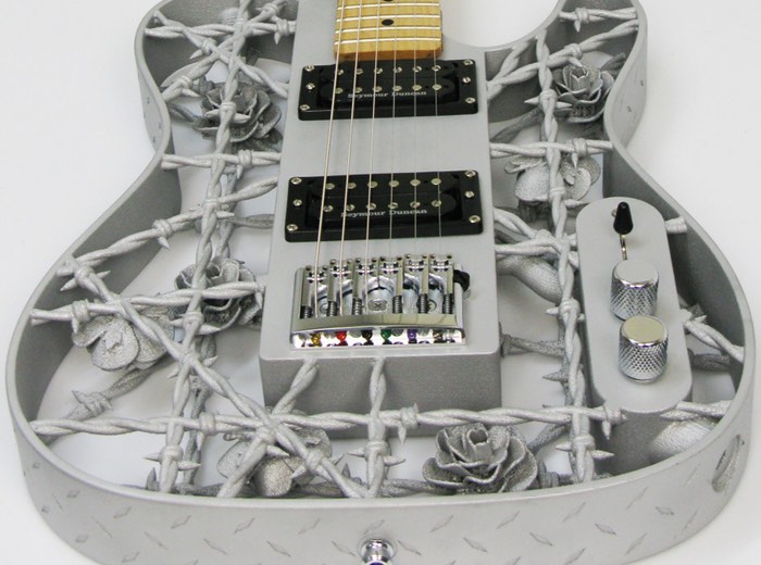 first-aluminium-3d-printed-guitar-1.jpg