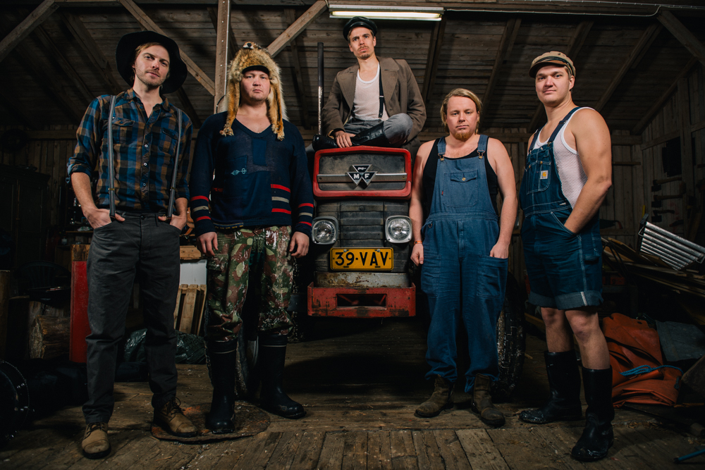 steve_n_seagulls_lead_kep.jpg