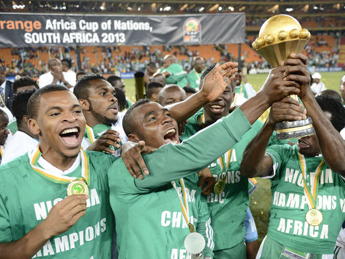 Nigeria-Africa-Cup-of-Nations-trophy-celeb_2899057.jpg