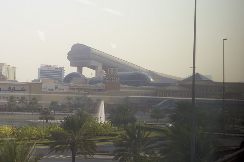 ski_dubai_outside_view.jpg