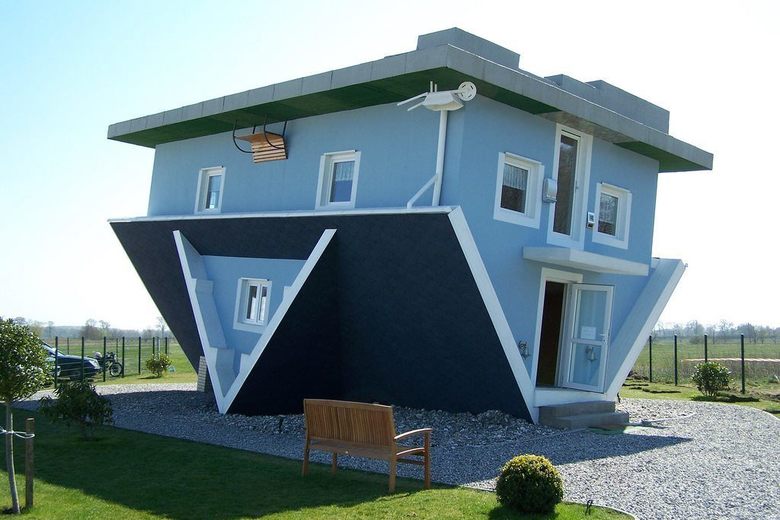 upside-down-house-trassenheide-1.jpg