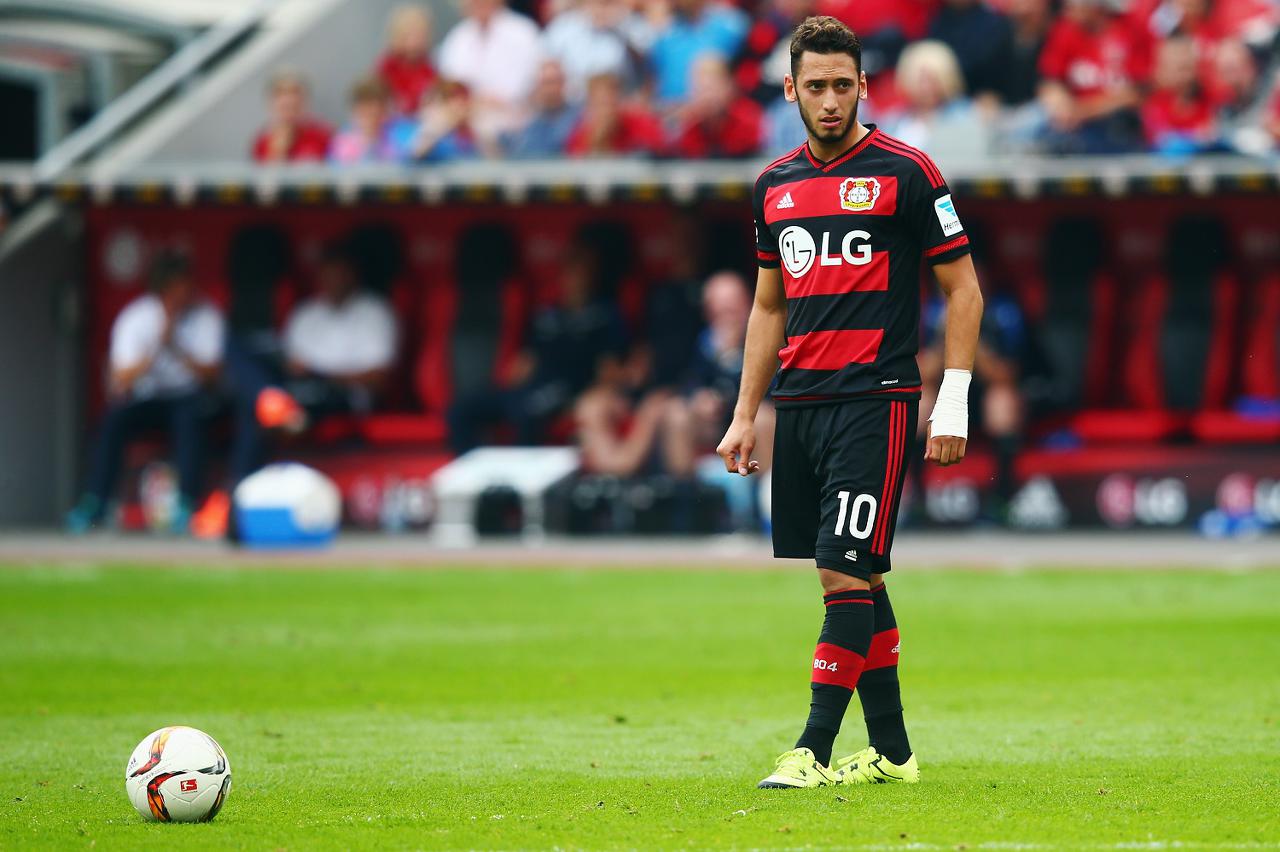 276102_hakan_calhanoglu.jpg