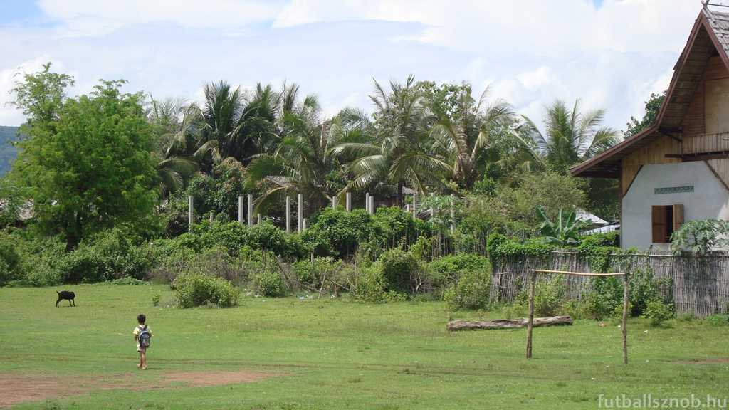 Hazafelé (Luang Prabang, Laosz)