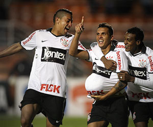 corinthians-ramon-edenilson-ralf-300x250-lancepress.jpg