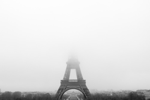 eiffel-tower-in-fog.jpg