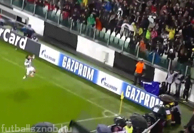 pirlo-fly-400.gif