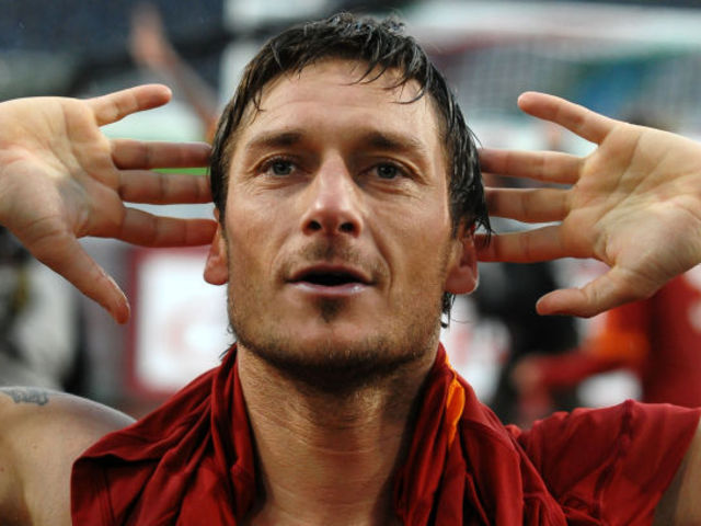 Öt éve: Totti-dupla a római derbin