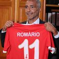 Romário visszatér a pályára, hogy fiával játsszon egy csapatban