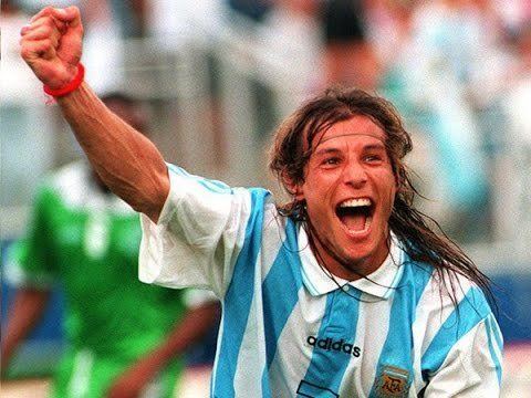 claudio-caniggia-ef60bad0-ed00-473b-b291-c43af749f7f-resize-750.jpeg