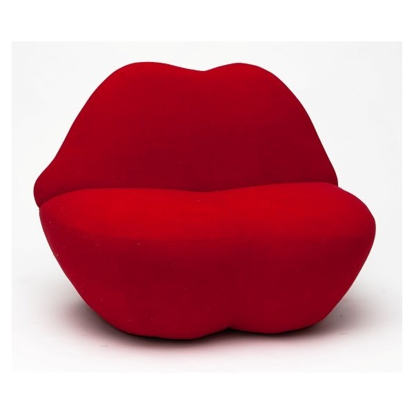 czerwony-fotel-red-lipstick.jpg