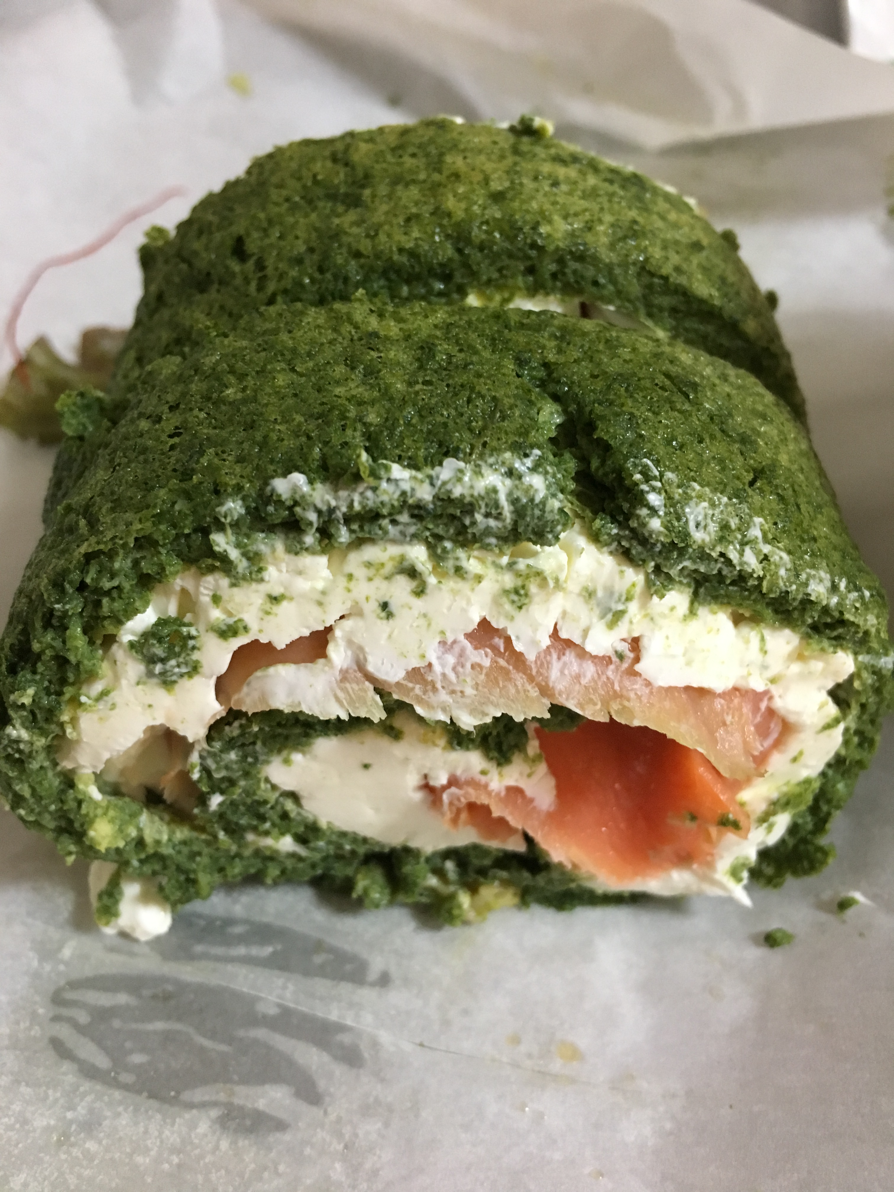 spenót krémsajt füstölt lazac tekercs<br />spinach cream cheese smoked salmon roll