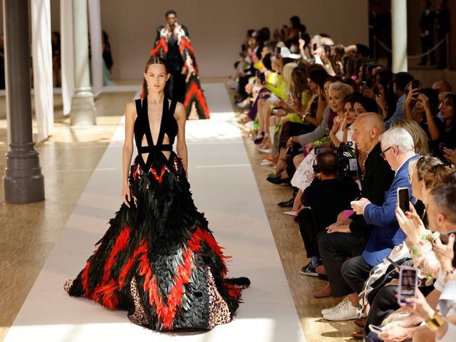 Fenséges és fényűző öltözetek Elie Saab kifutóján